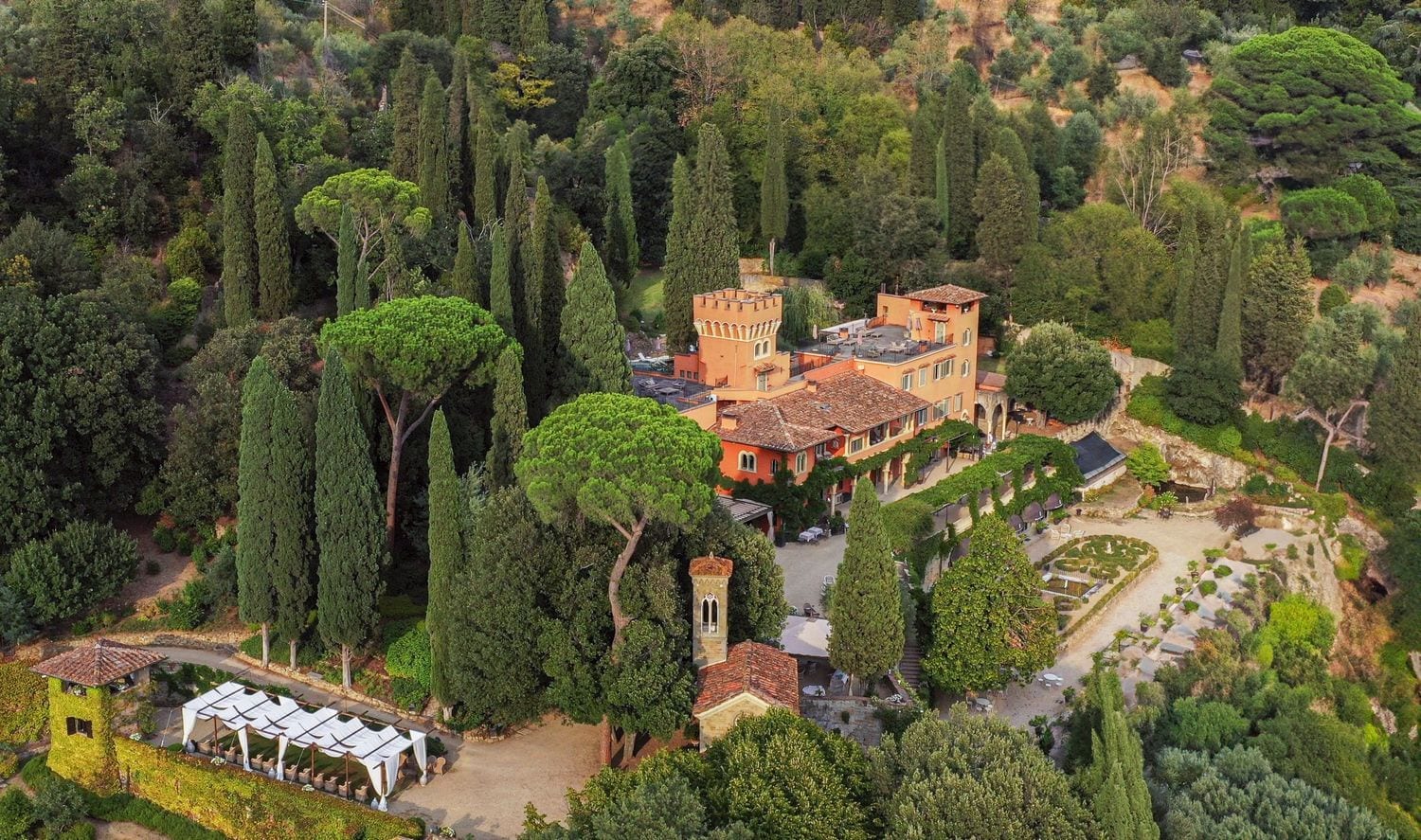 Villa Le Fontanelle Wedding Venue Overlooking Florence